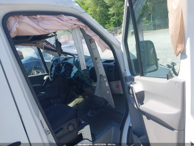 Mercedes-Benz Sprinter 2500 High Roof V6