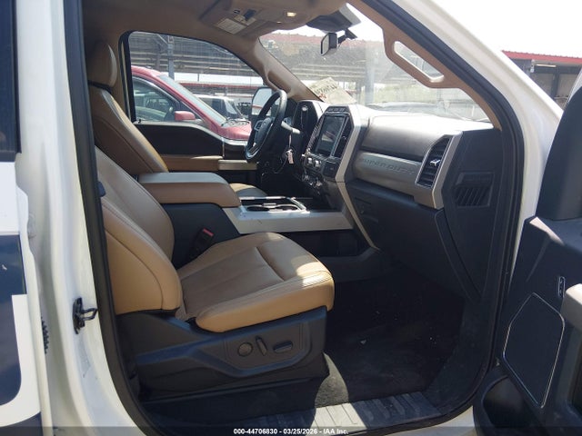 Ford F-250 Lariat