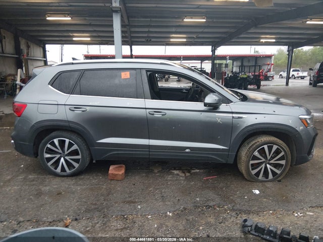 Volkswagen Taos 1.5t Se