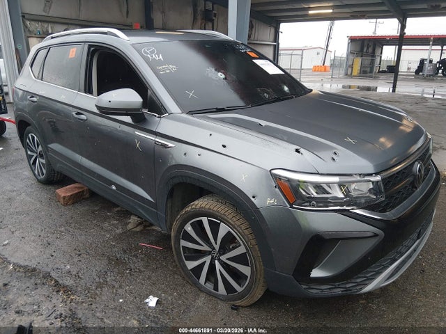 Salvage Volkswagen Taos Image