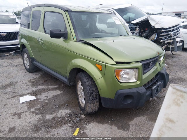 Salvage Honda Element Image