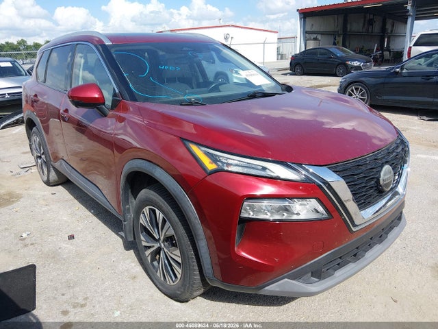 Salvage Nissan Rogue Image