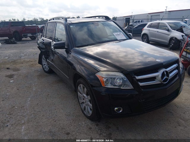 Salvage Mercedes-Benz GLK Image
