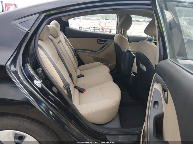 Hyundai ELANTRA Se