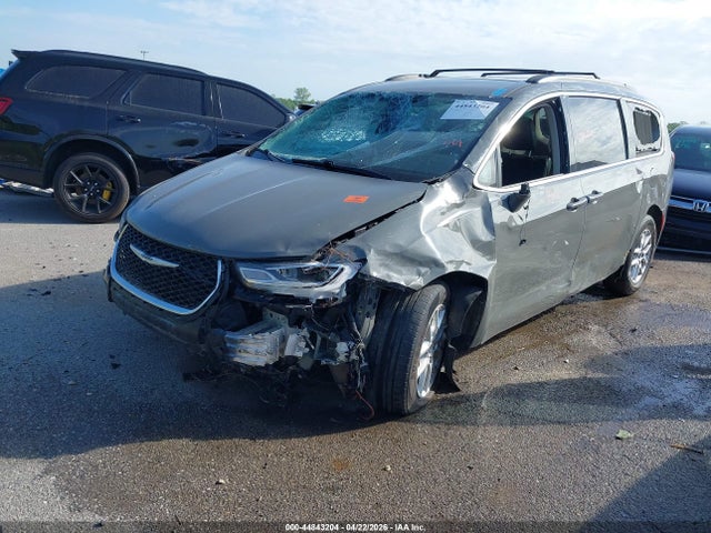 Chrysler Pacifica Touring L