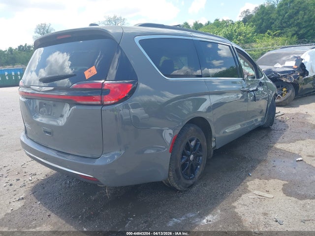 Chrysler Pacifica Touring L