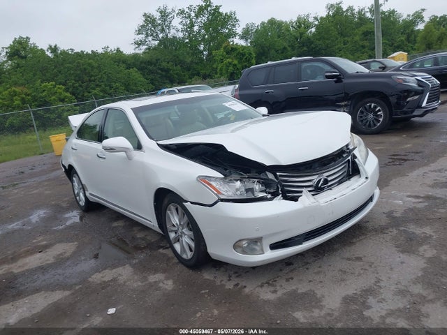 Salvage Lexus Es Image