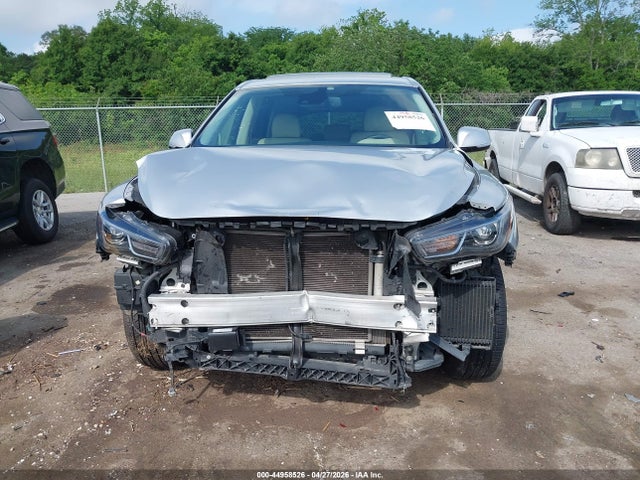 INFINITI Qx Pure Awd