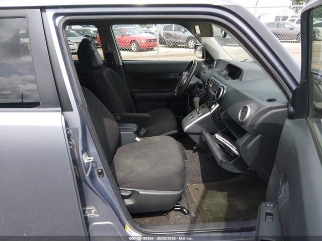Scion xB