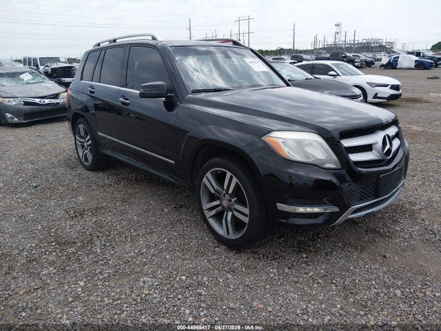 Salvage Mercedes-Benz GLK Image