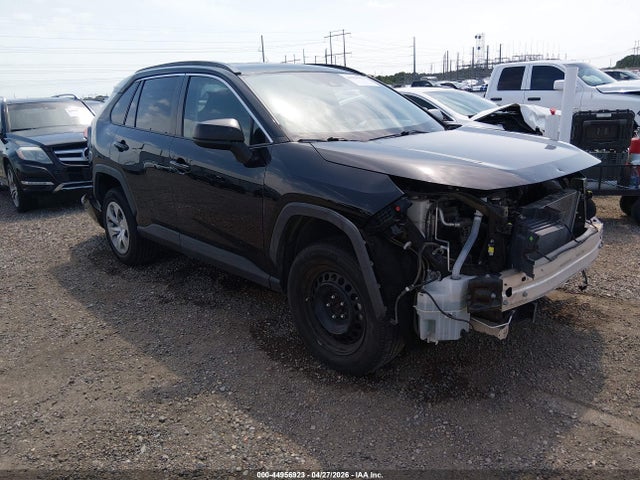 Salvage Toyota RAV4 Image