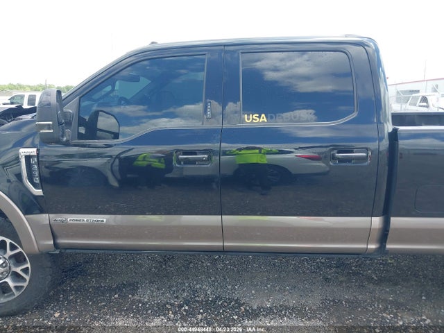 Ford F-250 Lariat