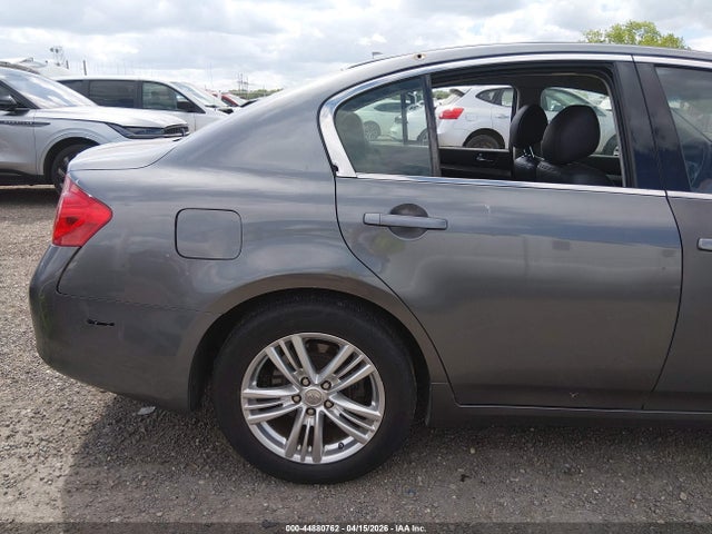 INFINITI G37x