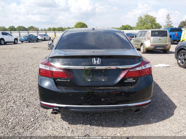 Honda Accord Touring V6