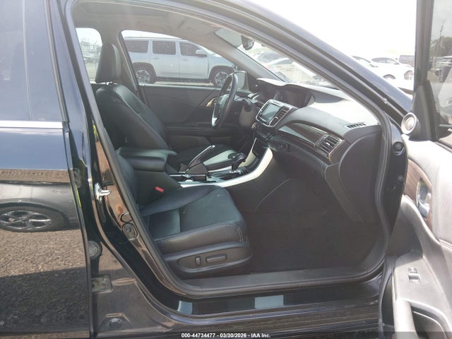 Honda Accord Touring V6