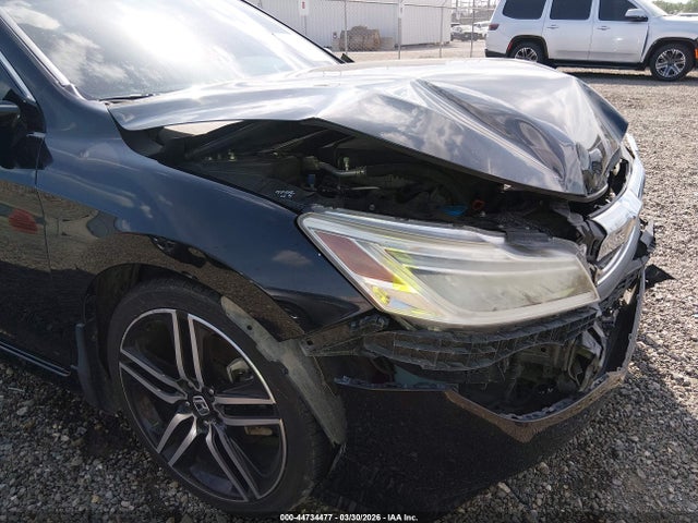 Honda Accord Touring V6