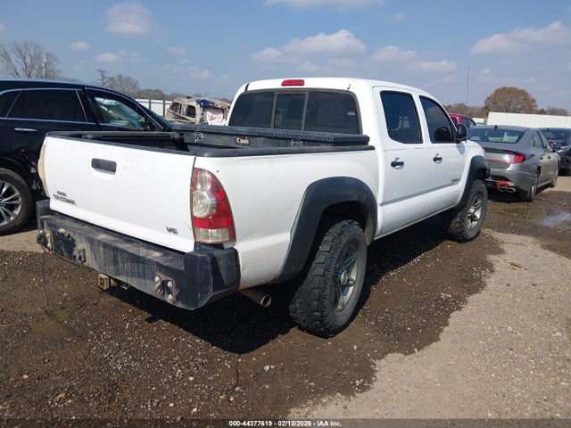 Toyota Tacoma Base V6