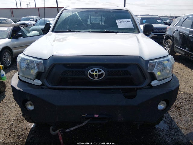 Toyota Tacoma Base V6