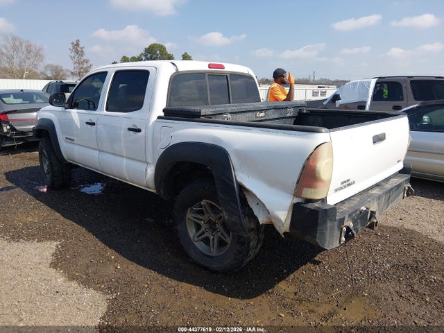 Toyota Tacoma Base V6