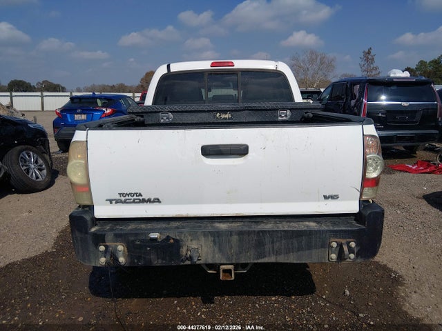 Toyota Tacoma Base V6
