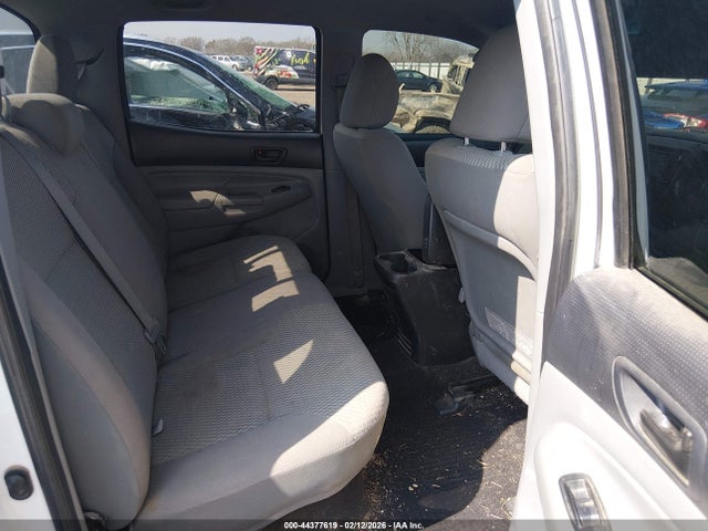 Toyota Tacoma Base V6
