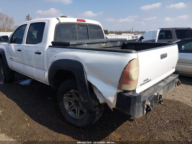 Toyota Tacoma Base V6