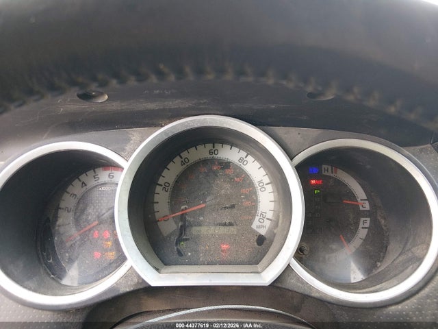 Toyota Tacoma Base V6