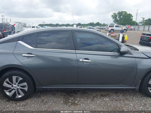 Nissan Altima S Fwd