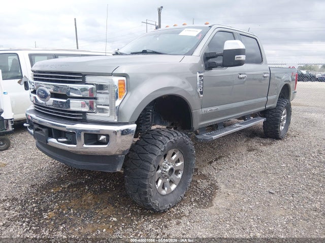 Ford F-250 Lariat