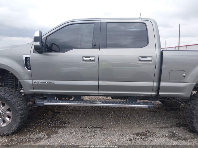 Ford F-250 Lariat
