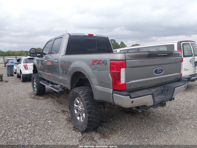 Ford F-250 Lariat
