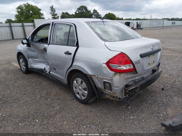 Nissan Versa 1.6