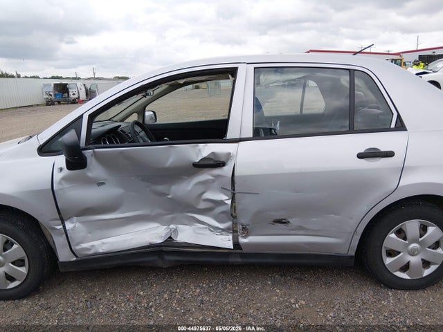 Nissan Versa 1.6