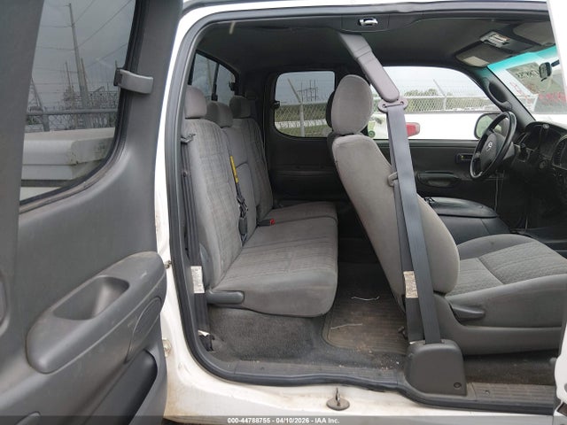 Toyota Tundra Sr5 V8