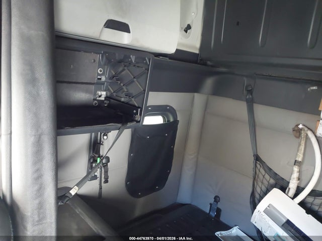 Freightliner New Cascadia 126