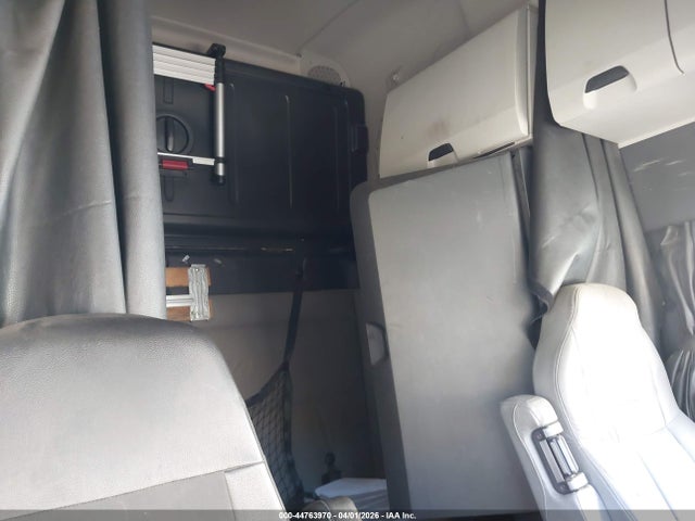 Freightliner New Cascadia 126