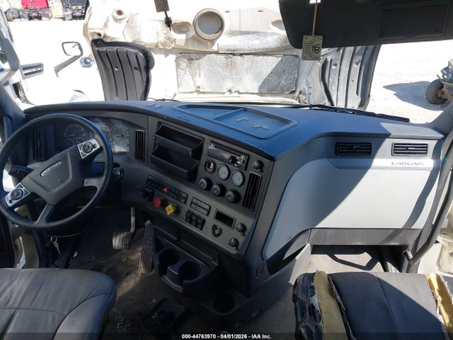 Freightliner New Cascadia 126