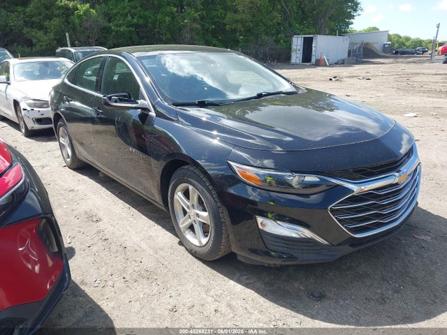 Salvage Chevrolet Malibu Image