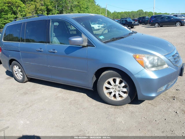 Salvage Honda Odyssey Image