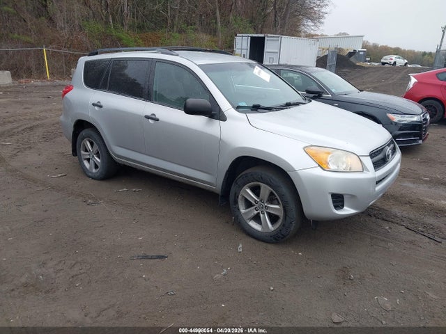 Salvage Toyota RAV4 Image