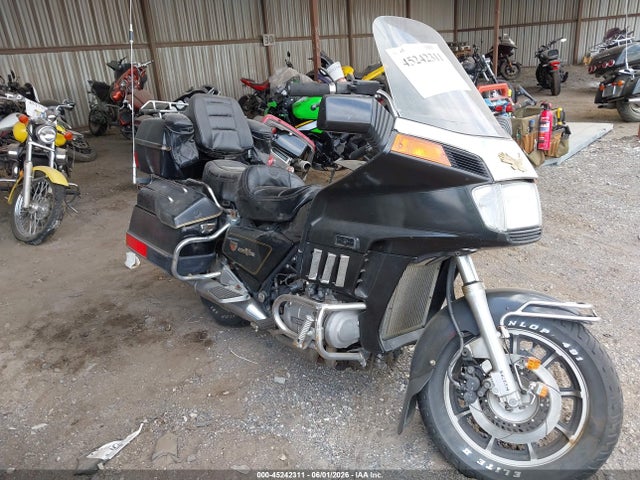 Salvage Honda Gl1200 Image