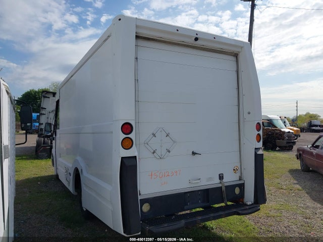 Isuzu Commercial Van