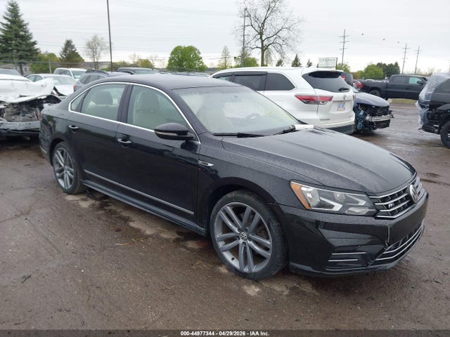 Salvage Volkswagen Passat Image