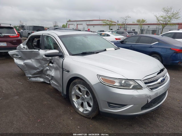Salvage Ford Taurus Image