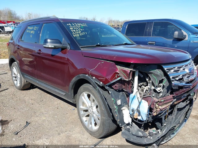 Salvage Ford Explorer Image