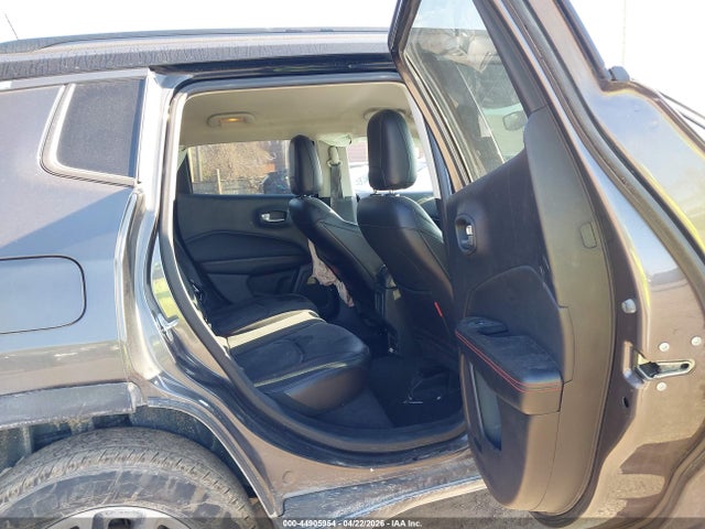 Jeep Compass Trailhawk 4x4