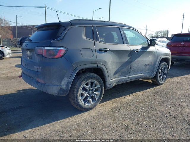 Jeep Compass Trailhawk 4x4
