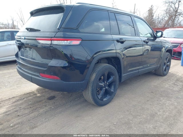 Jeep Grand Cherokee Altitude 4x4