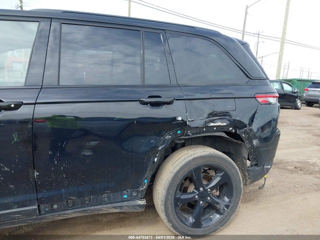 Jeep Grand Cherokee Altitude 4x4