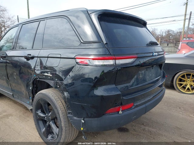 Jeep Grand Cherokee Altitude 4x4